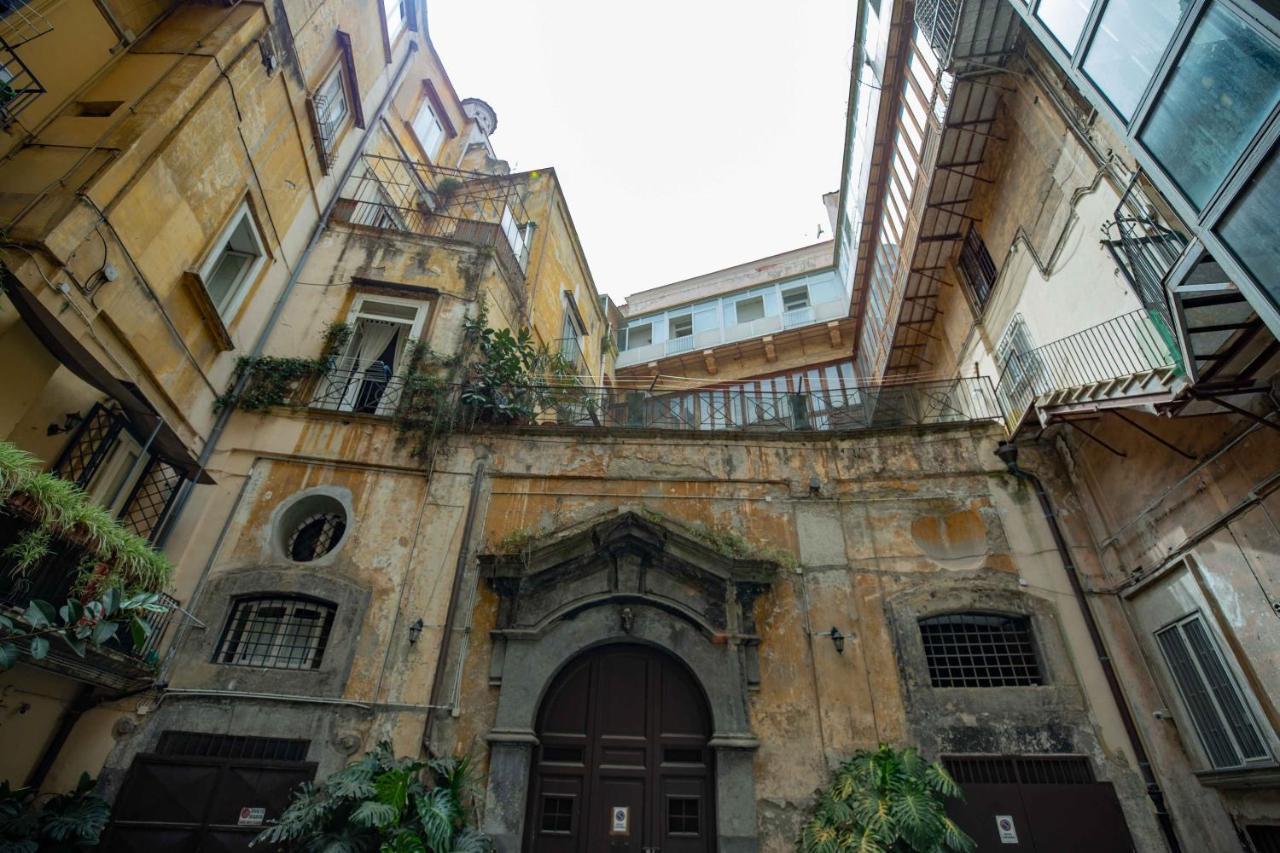 Historia Napoli By Dimorra Apartamento Exterior foto